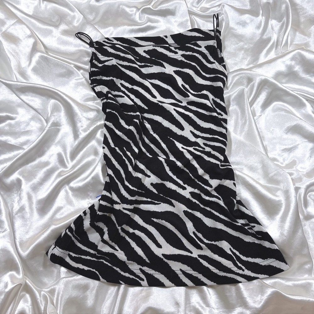 y2k Cami Top Black White Excellent Zebra Print Byer California Spaghetti Strap